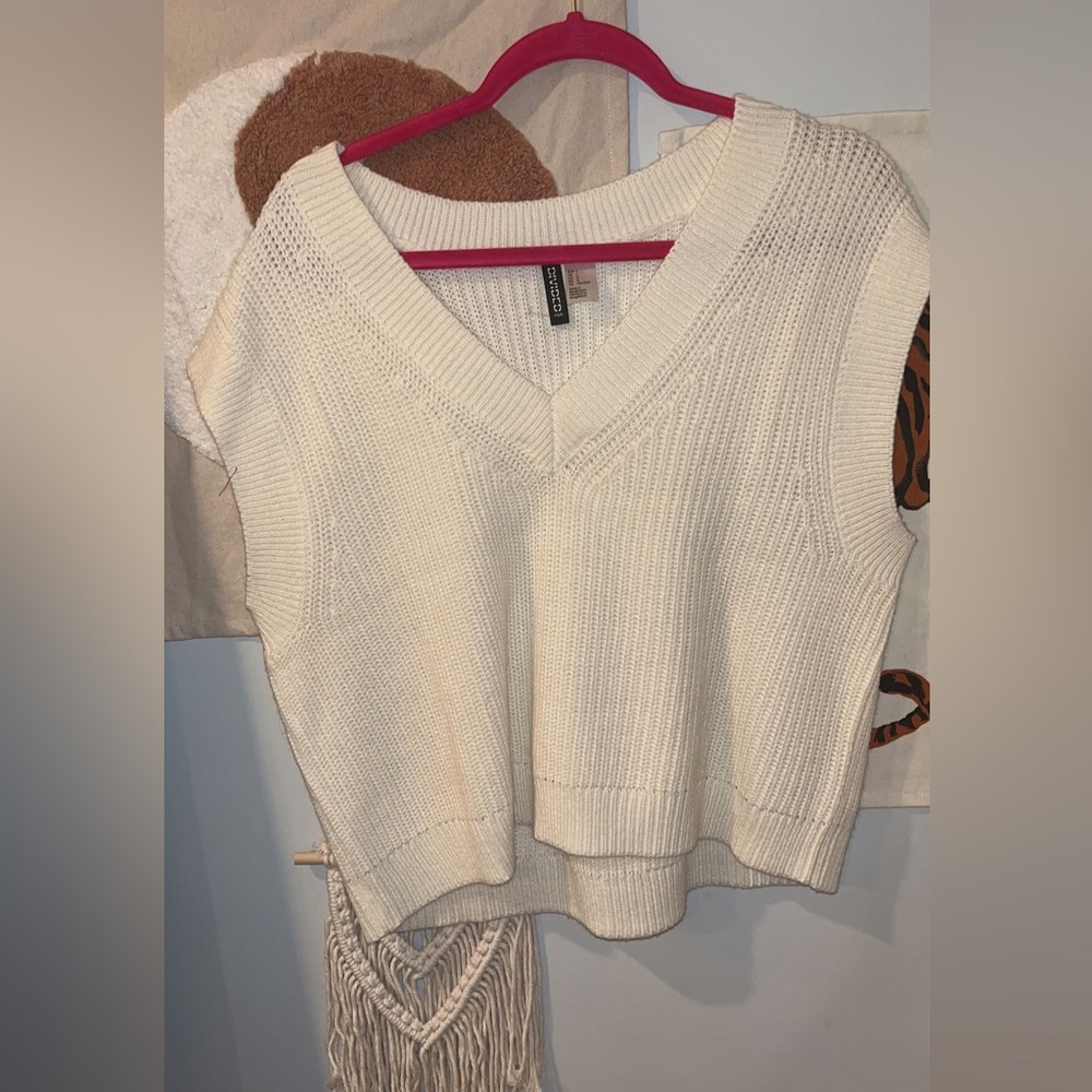 H&M Knit Sweater vest size large